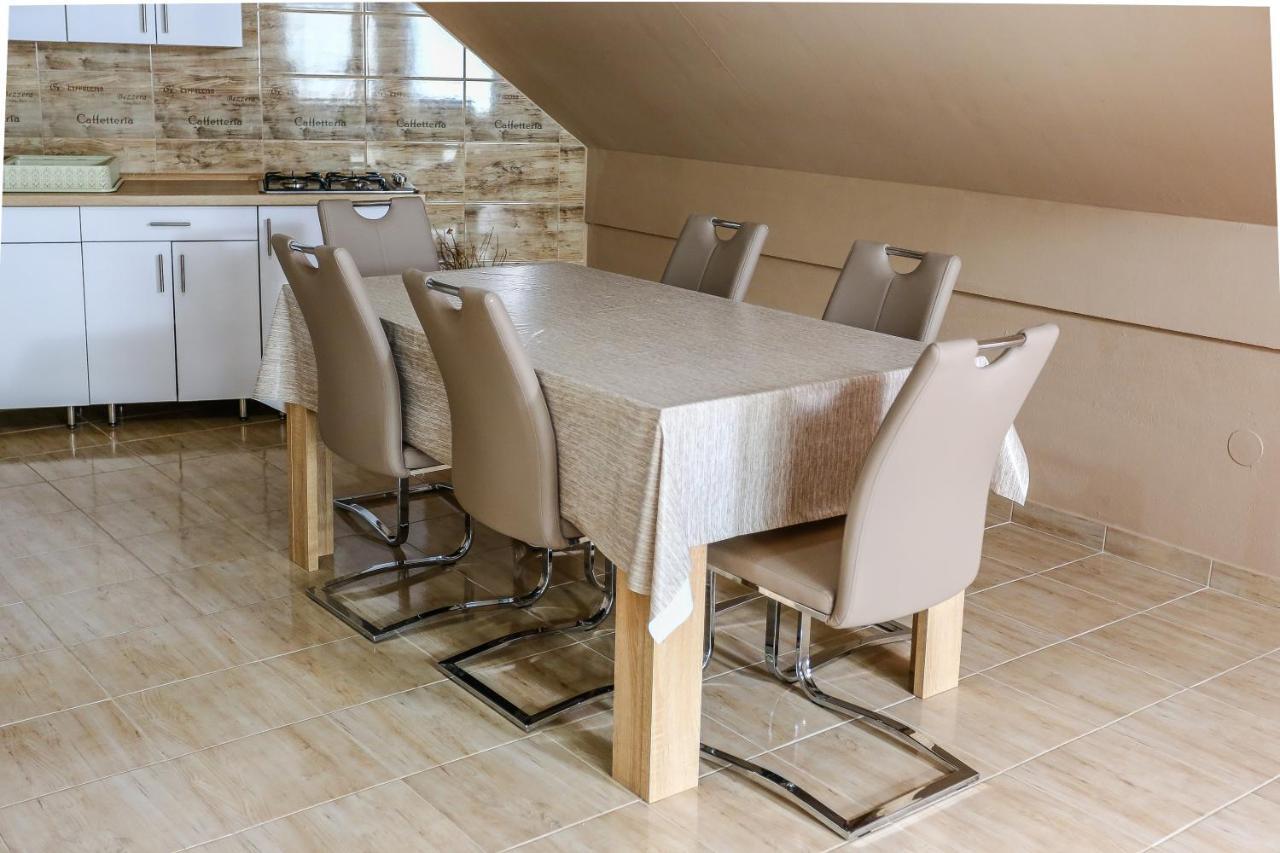 Gardi Apartman Szekszard Exterior photo