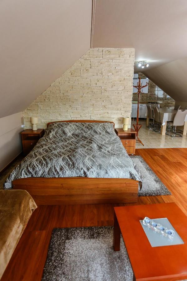 Gardi Apartman Szekszard Exterior photo