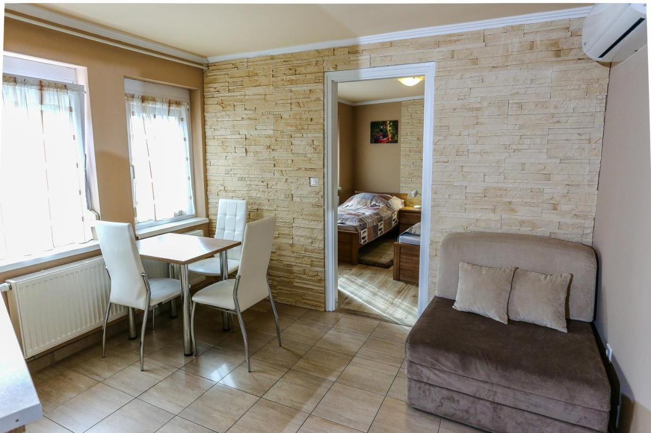 Gardi Apartman Szekszard Exterior photo