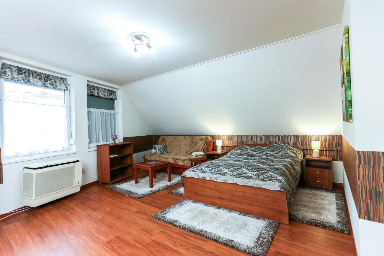 Gardi Apartman Szekszard Exterior photo
