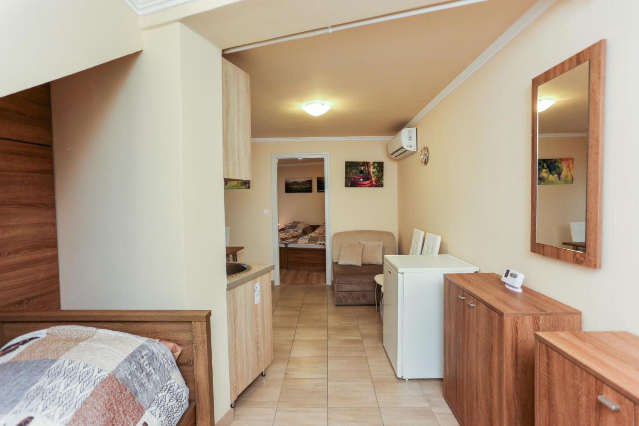 Gardi Apartman Szekszard Exterior photo