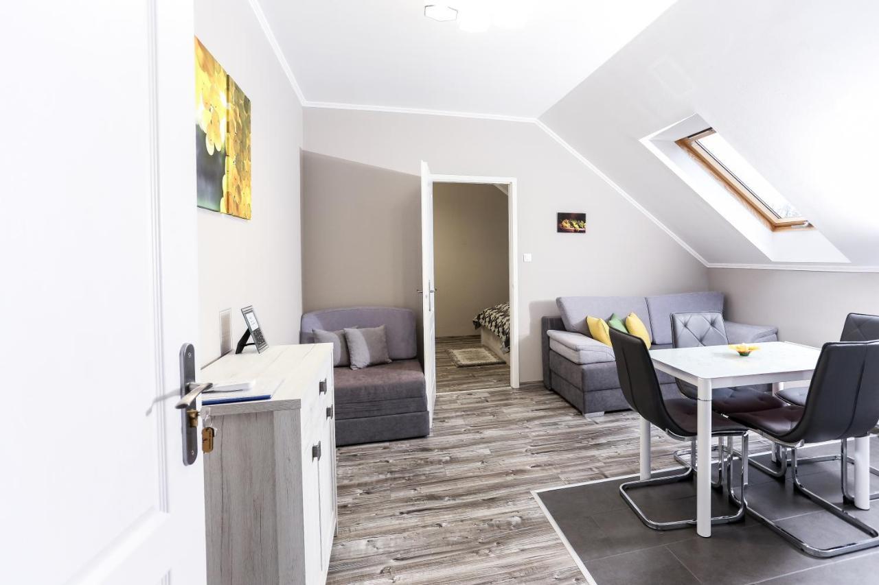 Gardi Apartman Szekszard Exterior photo
